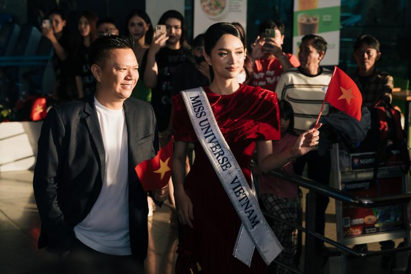 Hương Giang gây náo loạn sáng sớm: Visual 