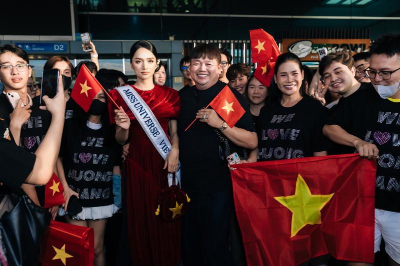 Hương Giang gây náo loạn sáng sớm: Visual 