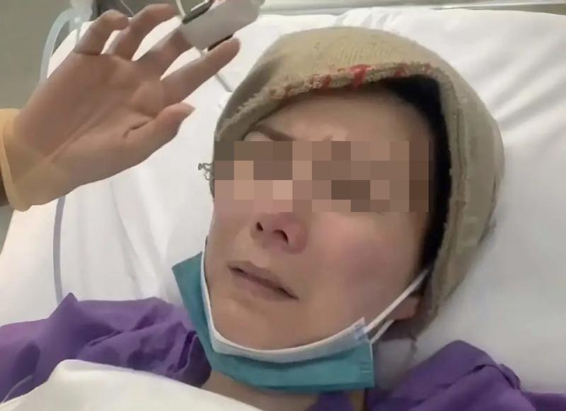 Nữ giáo viên 27 tuổi phát hiện ung thư vú giai đoạn 2 vì chủ quan "nghĩ mình còn trẻ"- Ảnh 1.