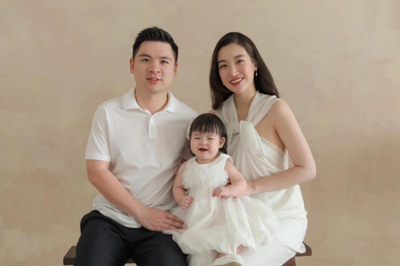 Mỹ nhân Việt làm dâu tỷ phú: Người ở biệt thự xa hoa, người được rước dâu bằng xe 83 tỷ đồng- Ảnh 4.