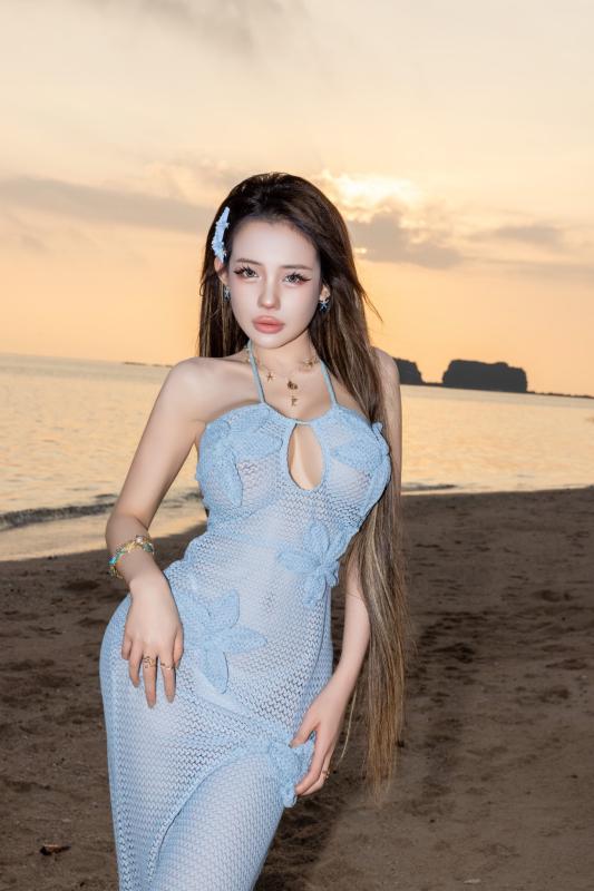 Không tin nổi đây là gương mặt Ngân 98 trước khi lao vào tần suất phẫu thuật thẩm mỹ dày đặc!- Ảnh 2.
