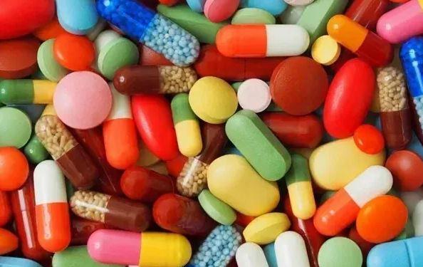 Người phụ nữ "phổi trắng xóa" vì tự ý làm điều này khi bị sốt- Ảnh 1.