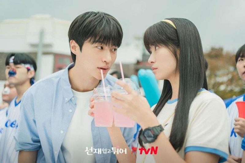 Từ Lee Min Ho đến Song Joong Ki, thời câu view kiếm tiền từ sao hạng A đã qua rồi- Ảnh 9.