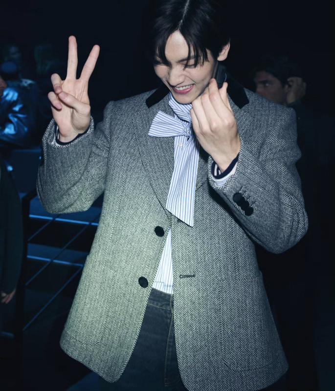 SOOBIN gây náo loạn show Valentino tại Paris Fashion Week?- Ảnh 9.
