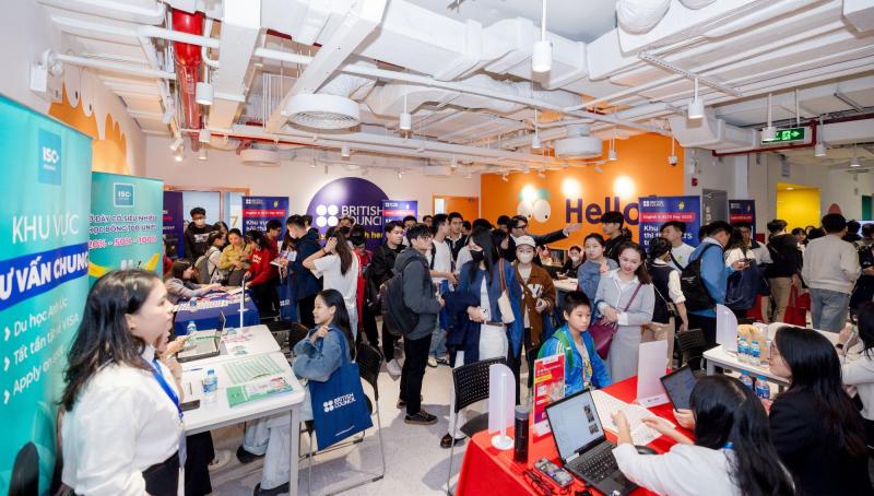 Hội đồng Anh khiến giới trẻ “đứng ngồi không yên” với Ngày hội tiếng Anh và IELTS 2025- Ảnh 1.