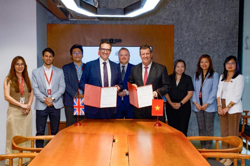 BUV kết nối sinh viên Việt Nam với 200 năm di sản giáo dục Manchester - cái nôi của Cách mạng Công nghiệp Anh Quốc- Ảnh 4. BUV kết nối sinh viên Việt Nam với 200 năm di sản giáo dục Manchester - cái nôi của Cách mạng Công nghiệp Anh Quốc- Ảnh 4.