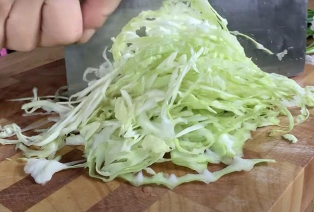 Loại rau quen thuộc, có nhiều vào mùa đông giá lại rẻ, giúp xương khớp khỏe mạnh- Ảnh 2.