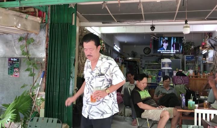 Danh hài bỏ sân khấu về đạp xích lô, giờ phải bán cà phê cóc- Ảnh 3.
