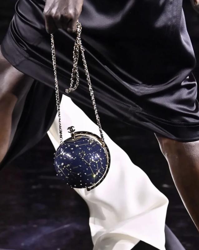 Chanel vừa tới một thiên hà mới với màn debut của Matthieu Blazy- Ảnh 7.