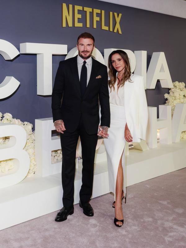 Bức ảnh gia đình Beckham không trọn vẹn- Ảnh 2.