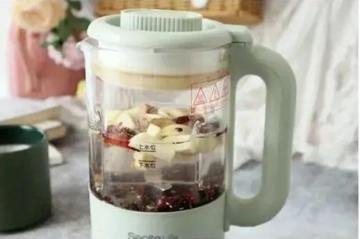 Phụ nữ nên luân phiên uống 3 ly nước này vào bữa sáng để cải thiện tỳ vị và làn da hồng hào, mịn đẹp!- Ảnh 2.