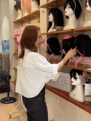Vụ Nhã Phương hiến tóc nhuộm gây tranh cãi: Người trong cuộc và phía đơn vị nhận nói gì?- Ảnh 4.