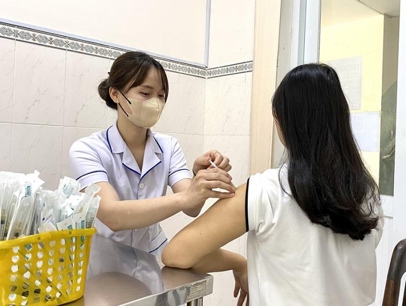 Thời tiết thất thường, hàng loạt bệnh truyền nhiễm có nguy cơ lan rộng- Ảnh 1.