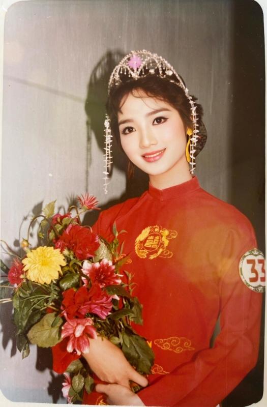 Hoa hậu Việt là mẹ đơn thân, U60 đẹp như 30, sở hữu biệt thự bề thế ở TP.HCM, đi mỏi chân không hết- Ảnh 1.