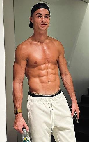 Con trai Beckham chế giễu Ronaldo sau màn phát ngôn gây sốc: 