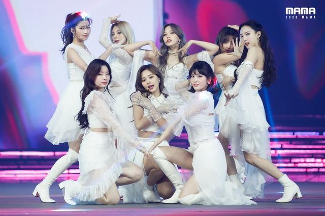 Sự hết thời của nhóm nữ từng lấn lướt BLACKPINK: Concert trống hoác 1/2 sân, album bán không nổi 1.000 bản- Ảnh 3.