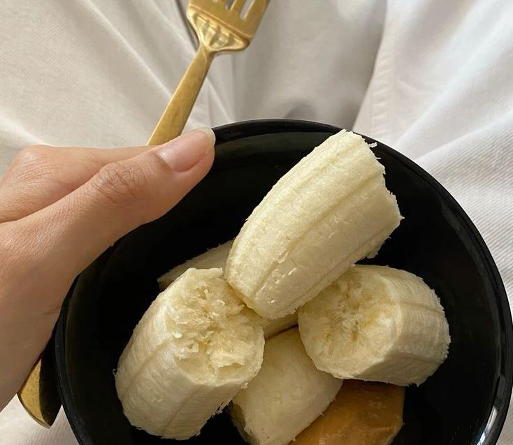 Ban đêm quá đói để ngủ nhưng ăn lại sợ tăng cân? Tiết lộ 6 món ăn vặt "cứu tinh" cho chị em, ít hại giấc ngủ- Ảnh 4.