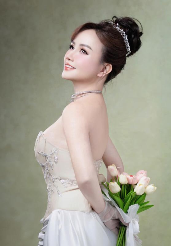 Bị mỉa mai có đến 4 đời chồng, sao nữ Vbiz: 
