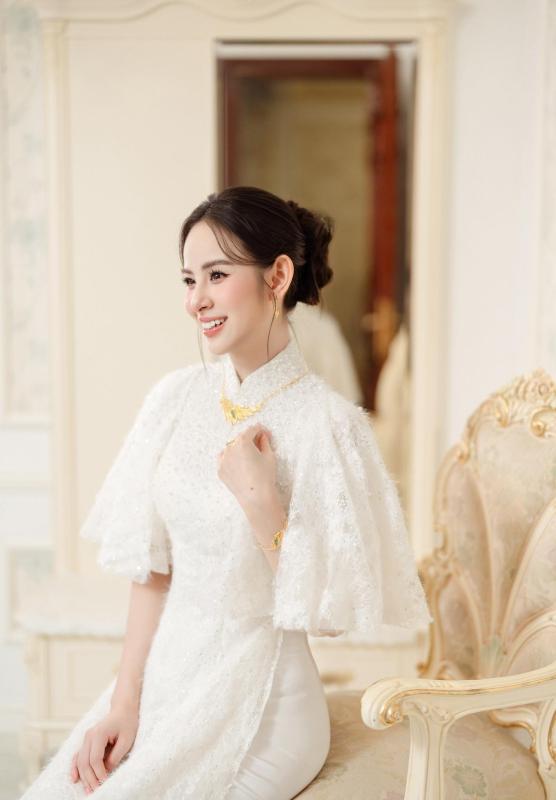Lễ đón dâu của Hương Liên: Cô dâu đeo sính lễ 200 triệu khoe visual nức nở, 1 chi tiết bí ẩn gây bàn tán- Ảnh 4.