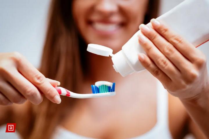 Nên đánh răng trước hay sau bữa sáng?- Ảnh 1.
