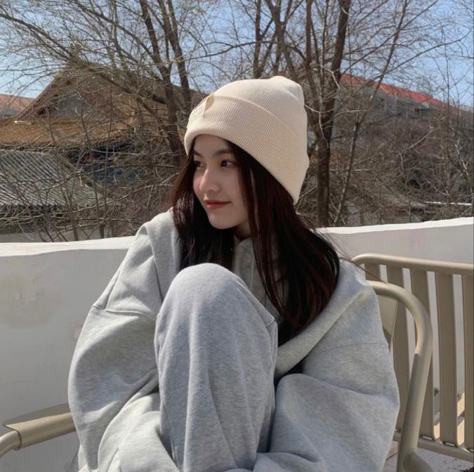 Những người chăm đội mũ vào mùa lạnh cơ thể sẽ trải qua 3 thay đổi đáng kinh ngạc, nghe xong tôi "tiếc hùi hụi"- Ảnh 1.