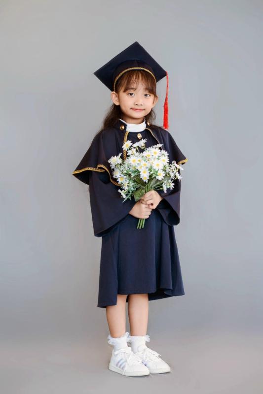 "Mợ chảnh" nhà Khánh Thi - Phan Hiển đời thường xinh yêu như công chúa, lên sàn nhảy lại khí chất đúng "con nhà nòi"- Ảnh 16.