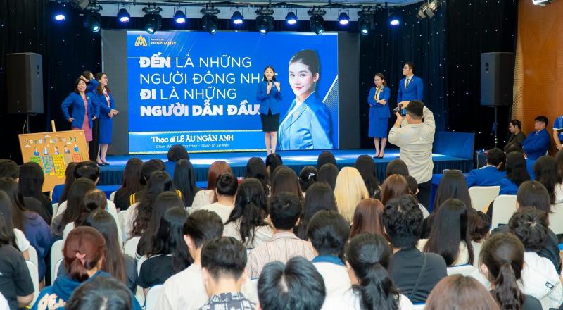 Khi hoa hậu làm giảng viên, tiết học sẽ như thế nào?- Ảnh 6.