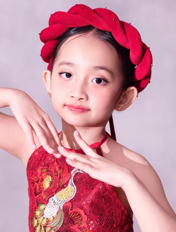 "Mợ chảnh" nhà Khánh Thi - Phan Hiển đời thường xinh yêu như công chúa, lên sàn nhảy lại khí chất đúng "con nhà nòi"- Ảnh 29.