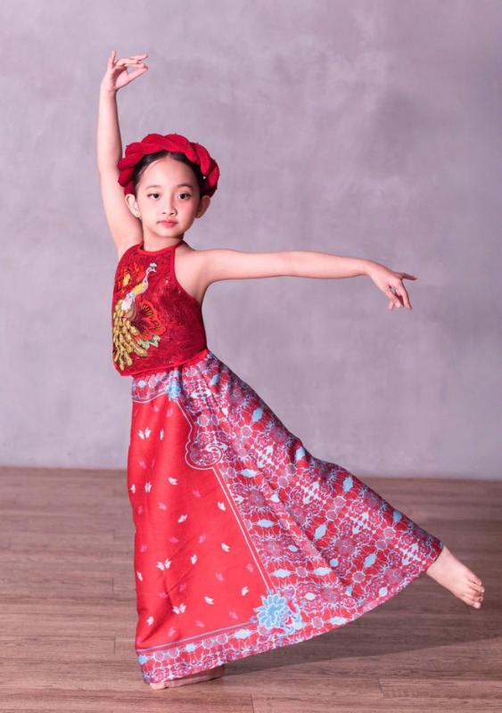"Mợ chảnh" nhà Khánh Thi - Phan Hiển đời thường xinh yêu như công chúa, lên sàn nhảy lại khí chất đúng "con nhà nòi"- Ảnh 7.