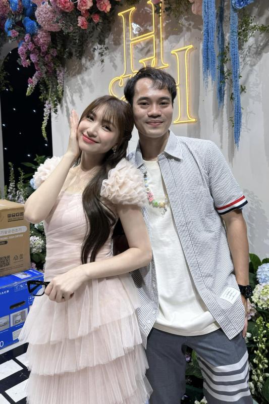 Hòa Minzy than khổ, muốn khóc khi tối ngày bị nhắc chuyện “cưới Văn Toàn”- Ảnh 3.