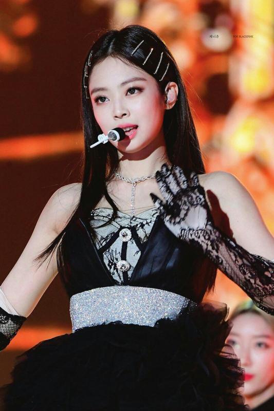 Jennie 10 năm chưa bao giờ biết flop là gì- Ảnh 4.