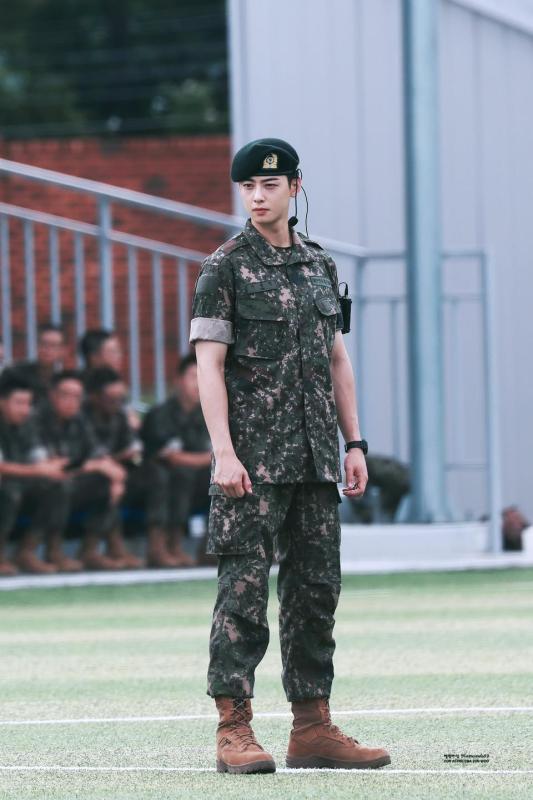 Quân nhân duy nhất đại diện cho Bộ Quốc phòng thông minh xuất chúng, nhan sắc được ví như bảo vật quốc gia- Ảnh 7.
