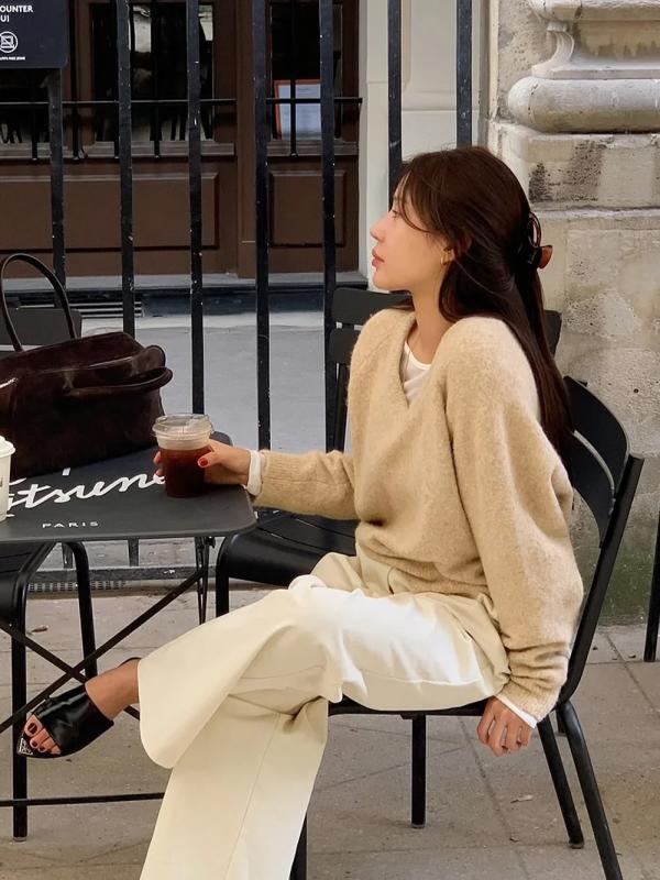 Xu hướng áo len năm nay là 5 kiểu đẹp quá mức, sành điệu mọi lúc mọi nơi chưa bao giờ dễ thế!- Ảnh 2.