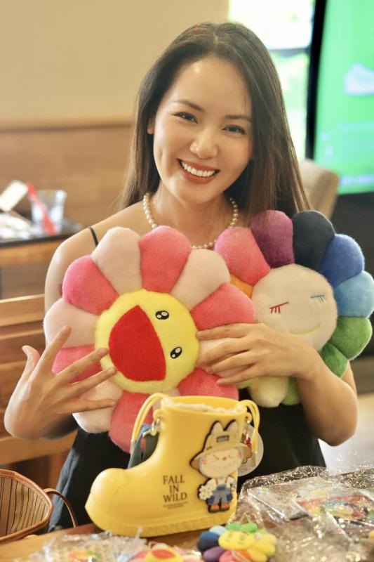 Nữ ca sĩ đẹp nhất Vbiz nhất định không nằm lên gối khách sạn, netizen phán: Kỹ tính đến mệt mỏi!- Ảnh 4.