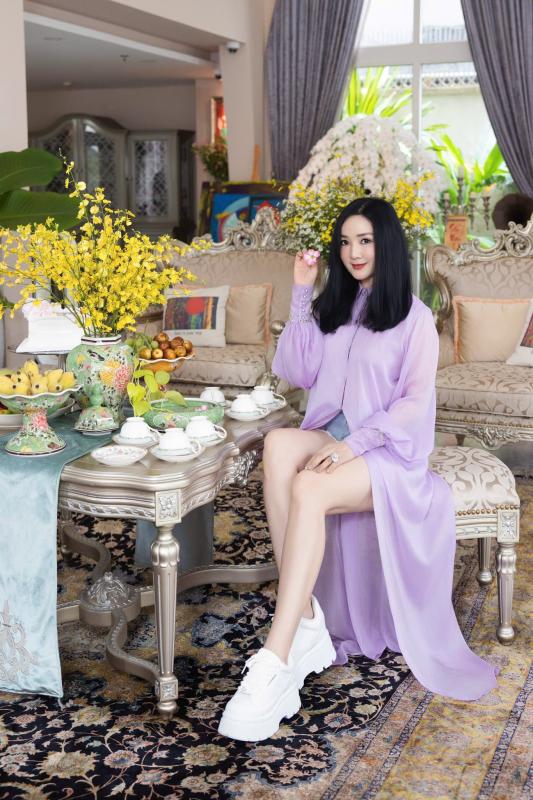 Hoa hậu Việt là mẹ đơn thân, U60 đẹp như 30, sở hữu biệt thự bề thế ở TP.HCM, đi mỏi chân không hết- Ảnh 7.