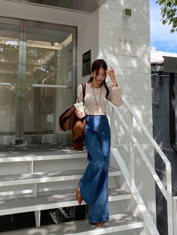 Giày đi với quần jeans: Phải chọn đúng 5 kiểu này thì mới sành điệu từng centimet- Ảnh 8.