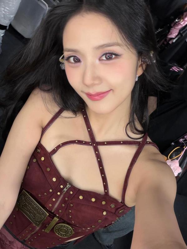 10 giây của thành viên đẹp nhất BLACKPINK khiến cõi mạng chê cười- Ảnh 11.