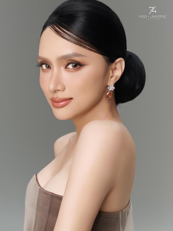 Biến căng: Miss Universe và ông Nawat đấu tố như cái chợ, kết quả của Hương Giang sẽ bị huỷ?- Ảnh 3. Biến căng: Miss Universe và ông Nawat đấu tố như cái chợ, kết quả của Hương Giang sẽ bị huỷ?- Ảnh 3.