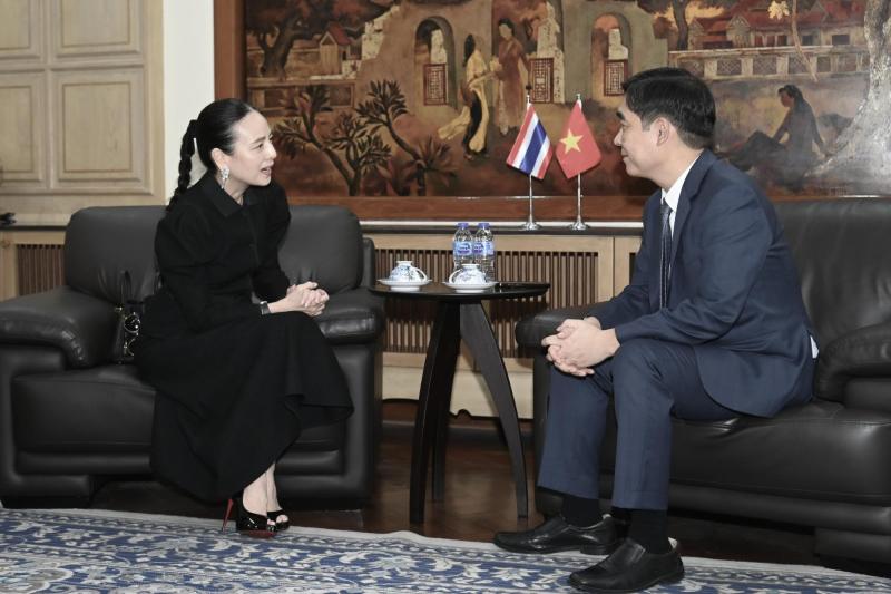 Chủ tịch Madam Pang trực tiếp gặp Đại sứ Việt Nam tại Thái Lan xin lỗi sự cố nhầm quốc kỳ- Ảnh 3.