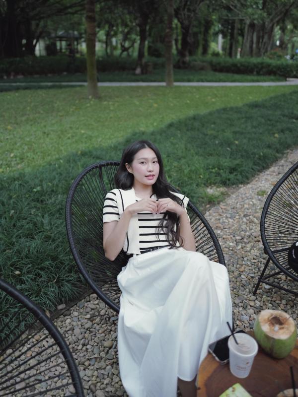 Tiểu thư Doãn Hải My khiến dân mạng ngẩn ngơ vì nhan sắc nàng thơ, Văn Hậu số hưởng thật!- Ảnh 2.
