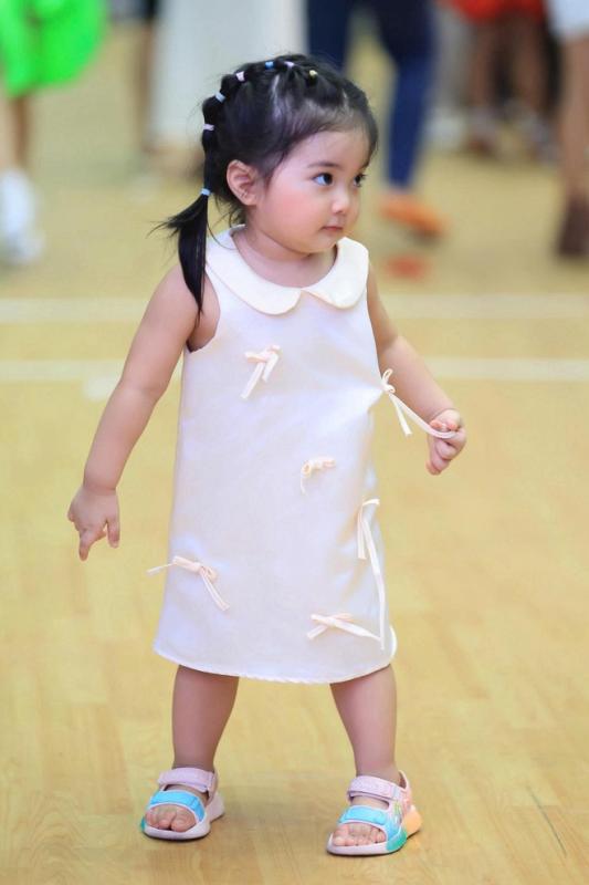 Không thể rời mắt khỏi Lisa nhà Khánh Thi - Phan Hiển, loạt ảnh đời thường gây sốt vì đáng yêu như hoạt hình- Ảnh 8.
