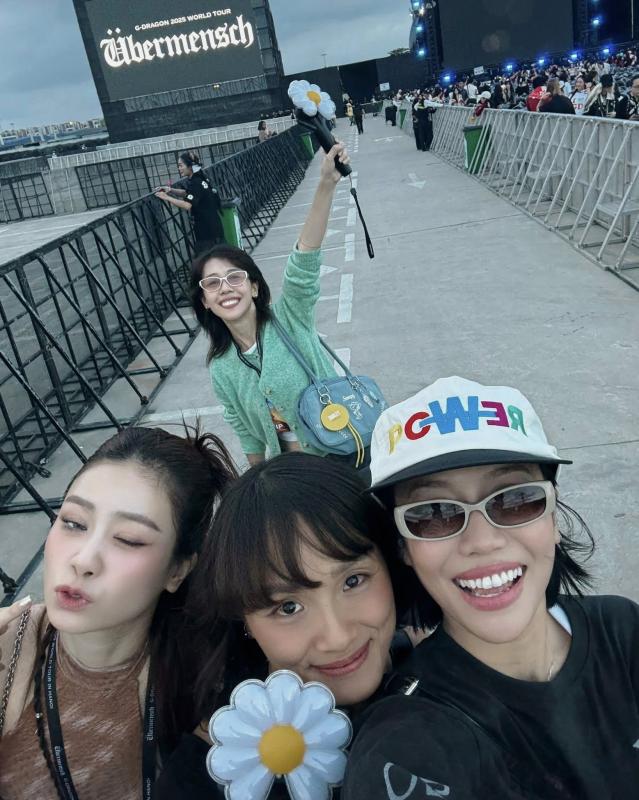 2 ngày nữa ra MV nhưng SOOBIN vẫn ham vui, ra Hà Nội đu concert 