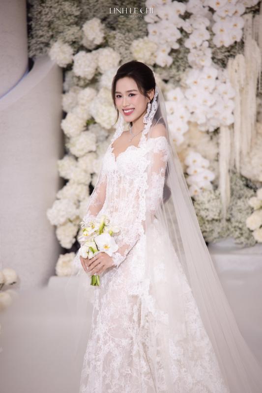 Đám cưới Hoa hậu Đỗ Hà - Viết Vương tại Hà Nội: Cô dâu khóc nức nở, dàn nàng hậu "quậy" tưng bừng!- Ảnh 26.