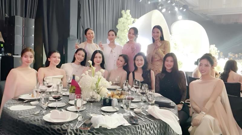 Đám cưới Hoa hậu Đỗ Hà - Viết Vương tại Hà Nội: Cô dâu khóc nức nở, dàn nàng hậu "quậy" tưng bừng!- Ảnh 22.