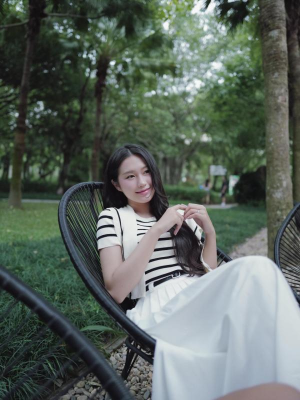 Tiểu thư Doãn Hải My khiến dân mạng ngẩn ngơ vì nhan sắc nàng thơ, Văn Hậu số hưởng thật!- Ảnh 6.