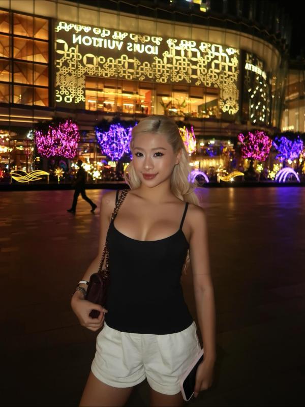 Louis Phạm gây sốt với body ngày càng sexy, tất cả nhờ 