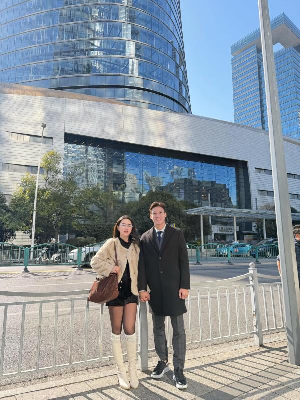 Đội trưởng tuyển Việt Nam đưa Hoa khôi ĐH Vinh đi du lịch mà ngỡ đóng phim ngôn tình, khung hình nào cũng 
