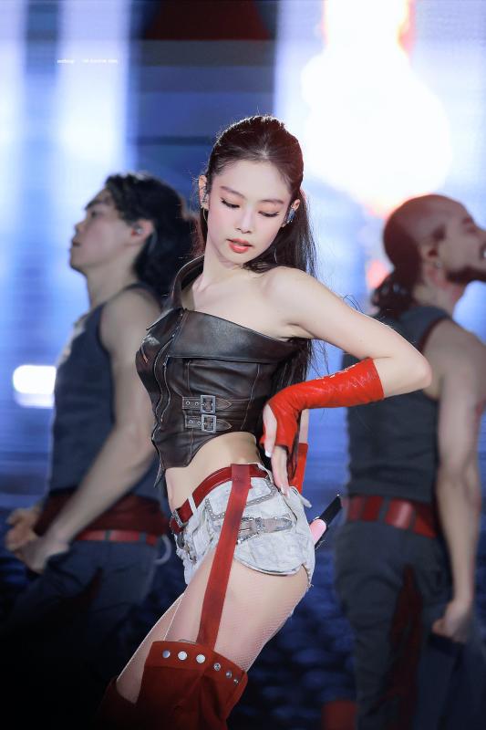 Jennie 10 năm chưa bao giờ biết flop là gì- Ảnh 6.
