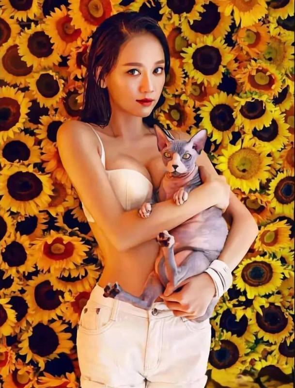 Mỹ nhân U50 lộ ảnh sexy không ngờ- Ảnh 7.