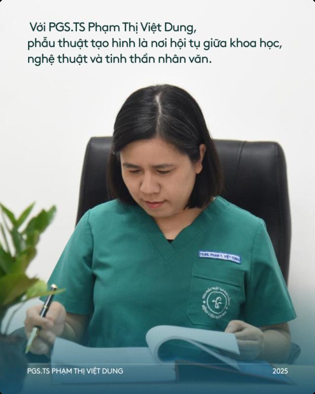 "Bố lên Hà Nội ngay, con rút hồ sơ rồi, con muốn học Y": Chuyện về Phó Giáo sư 20 năm vừa làm thầy làm bác sĩ- Ảnh 1.